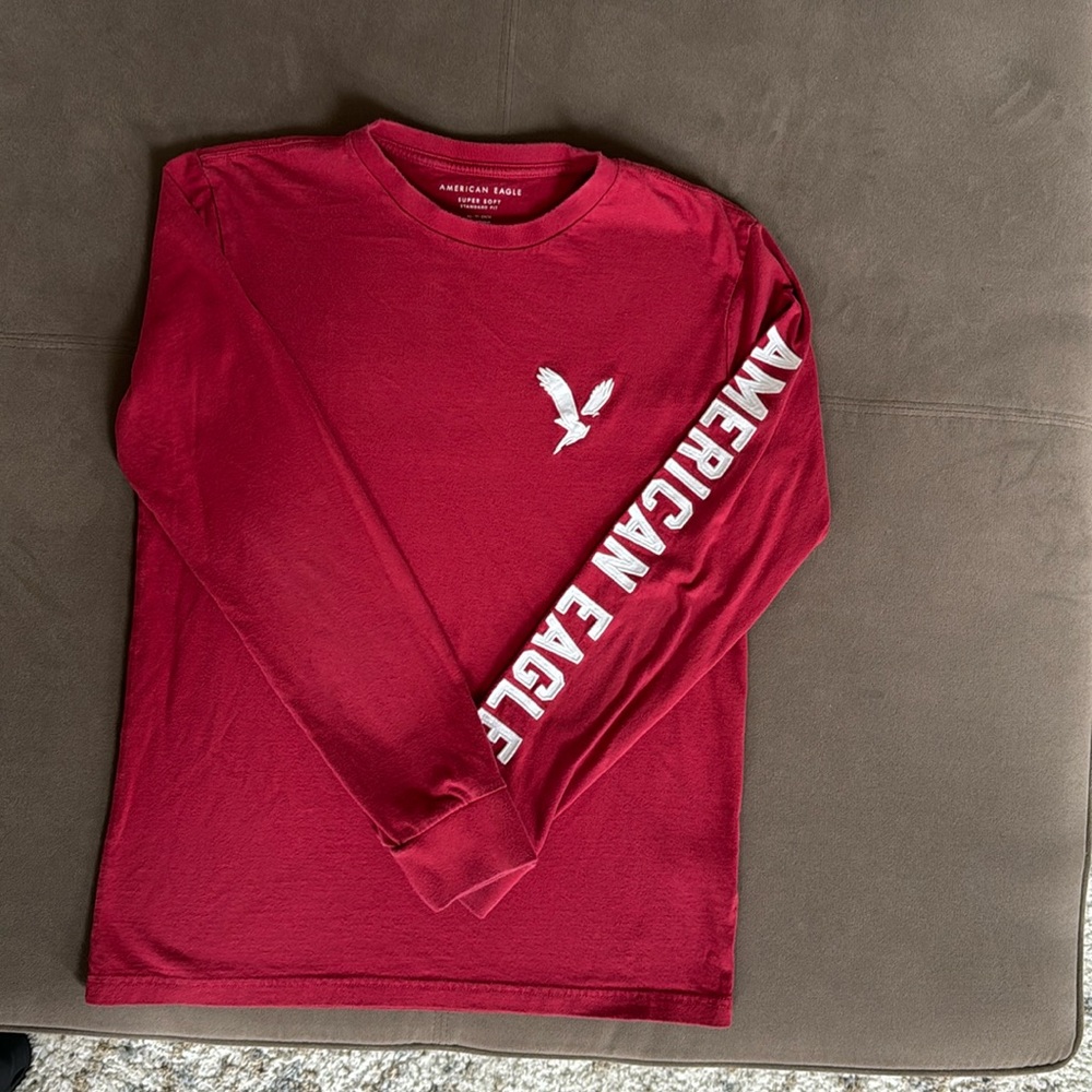 American Eagle Outfitters long sleeve. Men’s size X-Small